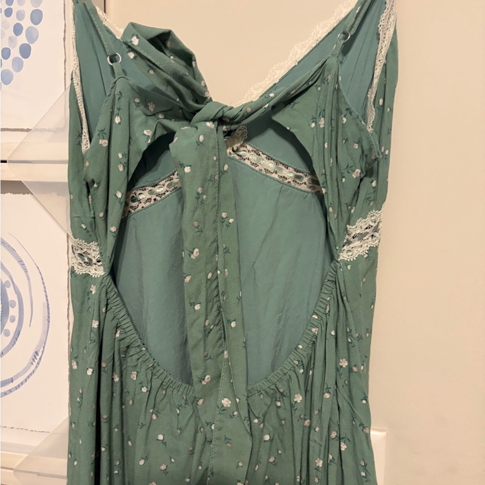 Hollister Green Floral Lace-Trim Slip - Picture 4 of 5